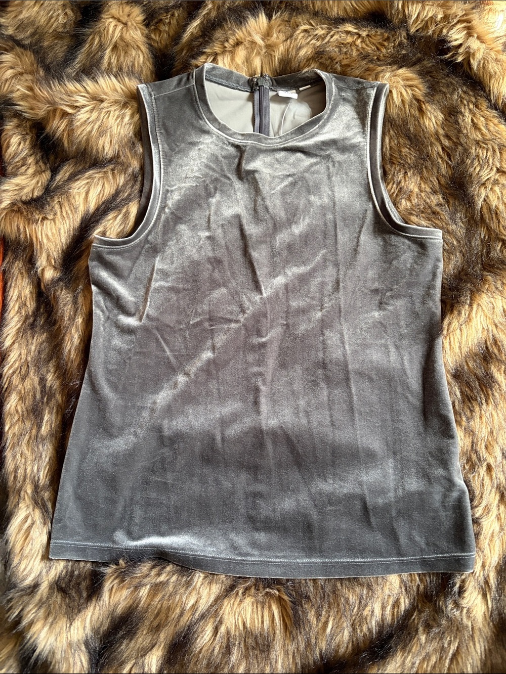 GAP Silver Velvet Sleeveless Tank Size Small